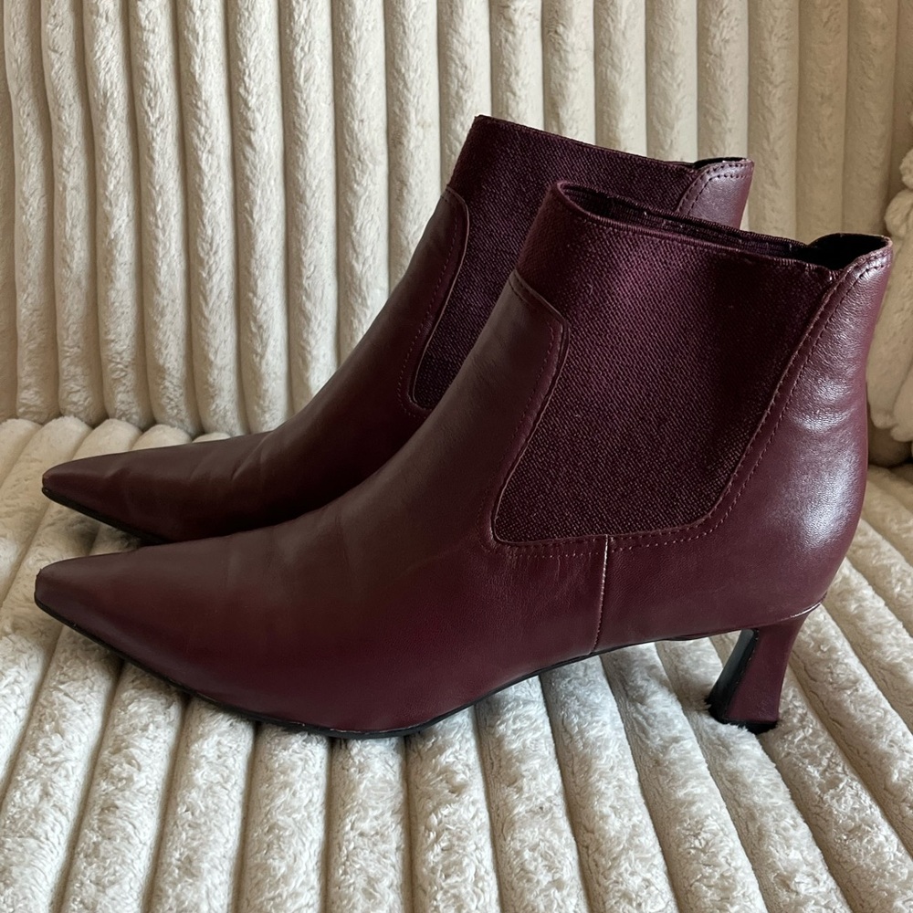 Elegant Burgundy Ankle Boots